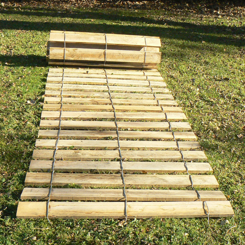 Largeur 120cm - Chemin en châtaignier Largeur 120cm - Chemin en châtaignier
